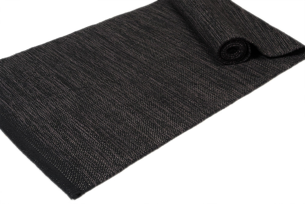 Heby Black